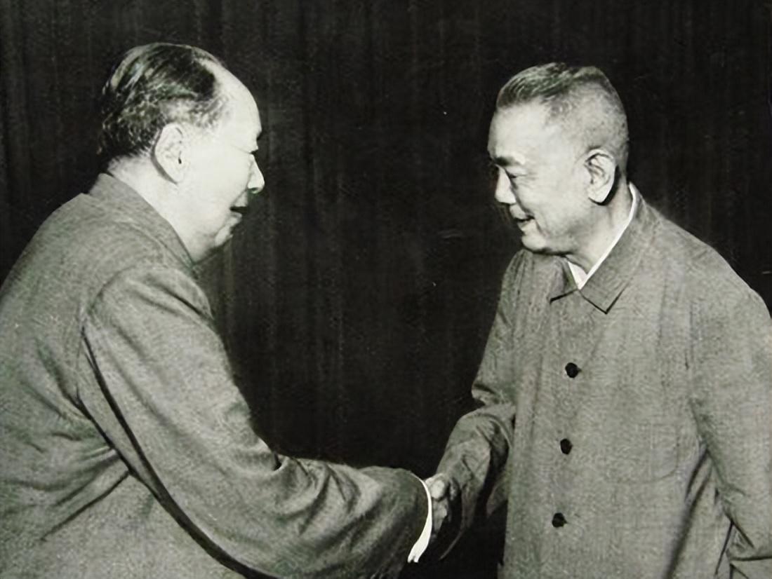 1967年，有人诬陷李先念是大叛徒头子，根据是中原突围的时候，李先念下了一道命令