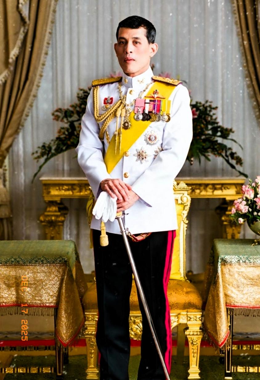 泰国国王高调出手，泰国皇室公开鼓励泰国军士兵放开手脚去打！就在泰国柬埔寨之战打了