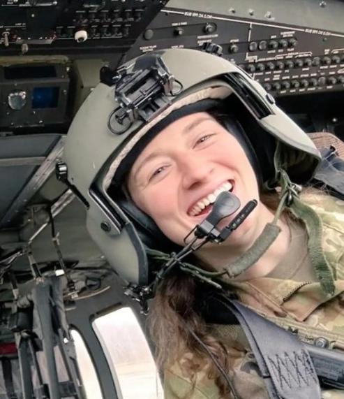 “我永远不想回美国生活！在中国生活是我一生中最幸福的时刻！”今年59岁的美国女机