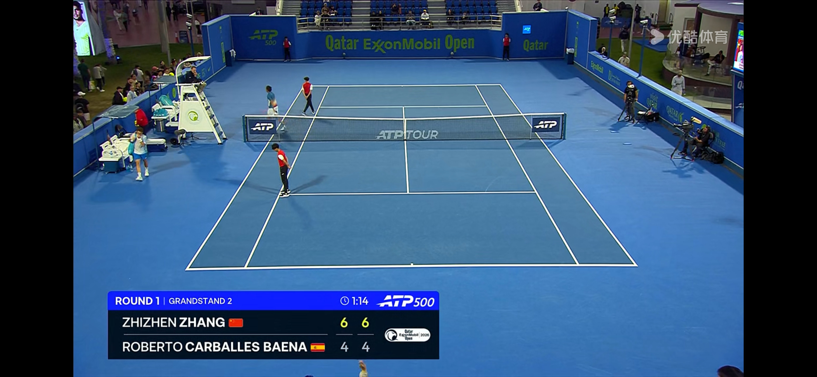 张之臻延续布里斯班挑战赛夺冠的好状态，在多哈500赛首轮以两个6-4击败巴埃纳，