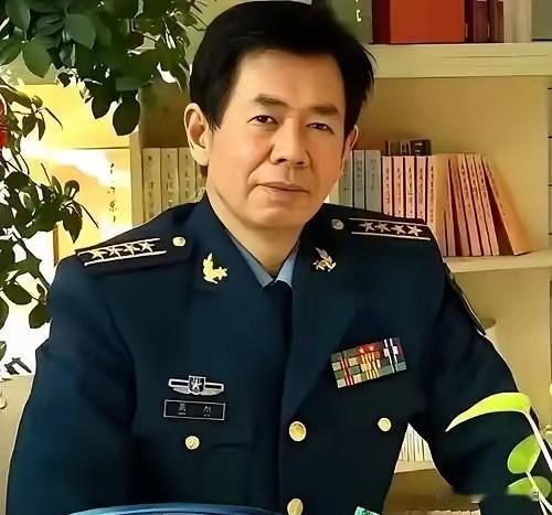 炮口都已经死死怼到脑门上了，上头竟然还急吼吼地喊着：“别开火！等人家先打！”你