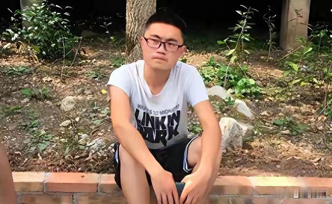 “最惨”高考生陈亮:母亲、哥哥相继去世，高考前一天父亲也没了每年的六月，通常意