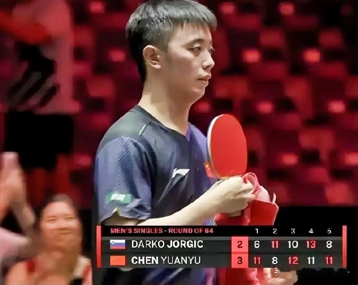 陈垣宇战达科，侯英超口水都干了"盯紧反手！别退台！出手果断！"“别给反手