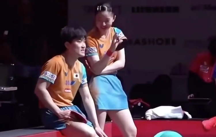 哥哥没带个好头，妹妹也“急着”打包行李回家了！
