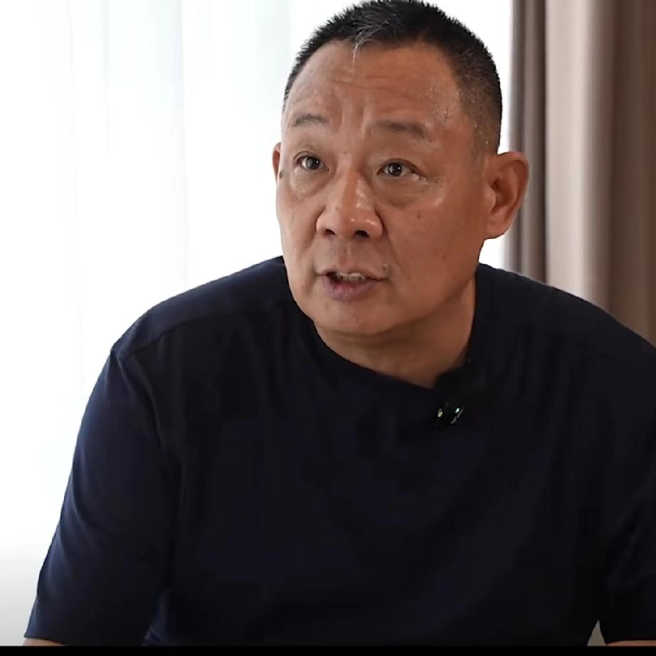 大家有没有发现，于东来现在跟别的老板不太一样？现在全网都把胖东来捧得很高，好
