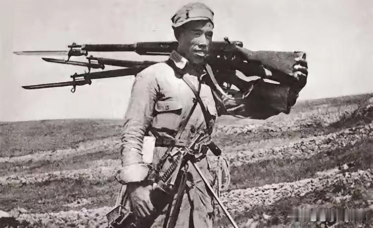 1940年八路军缴获三千挺机枪却六成打不响，一根断撞针逼出赵尔陆虎口夺钢，五旬老