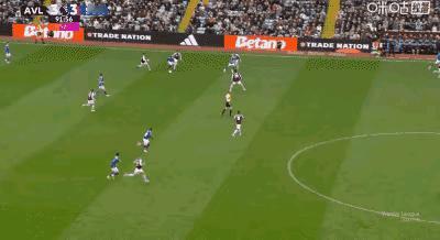 梅西应该很庆幸大马丁在阿根廷，大马丁的大心脏让人看得热血沸腾！大