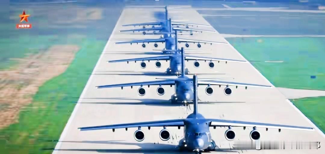 空军也在下饺子！运20破百预警机技术碾压，美军真要坐吃山空？2025年末