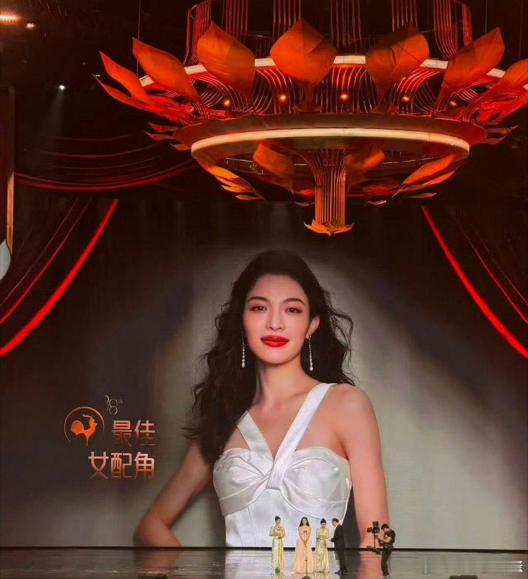 现在钟姐可以站C了吗