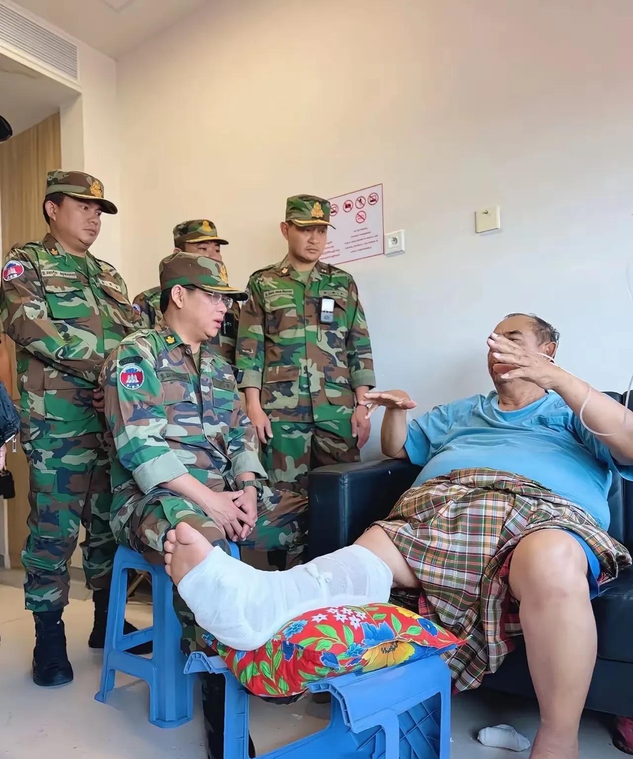 全世界最肥的中将雷特·西塔，他的来头可不小，他是陆军副总司令、第6装甲师师长和首