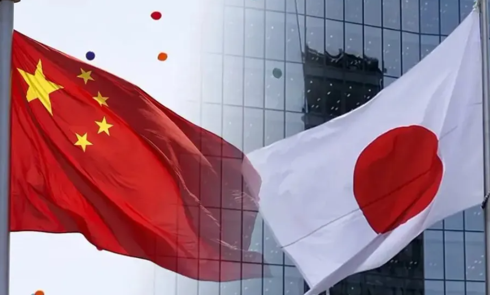 最近日本突然表示，和中国的关系是首要的！由此可见，日本虽然嘴上说着和美国站在一