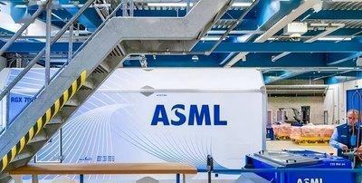 光刻机没用了，荷兰太冤了？美国一纸命令，荷兰就直接切断了对我们的光刻机出口，他们