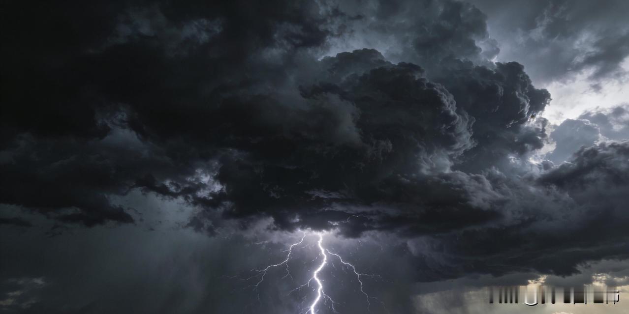 千万别去超市上收银的工作。简直让人感到崩溃。我这个地方的超市不交社保，工资少的可