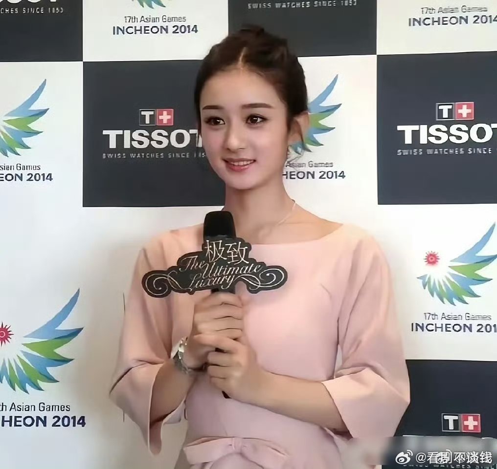 刚出道时的赵丽颖有种清新脱俗的美…​​​​