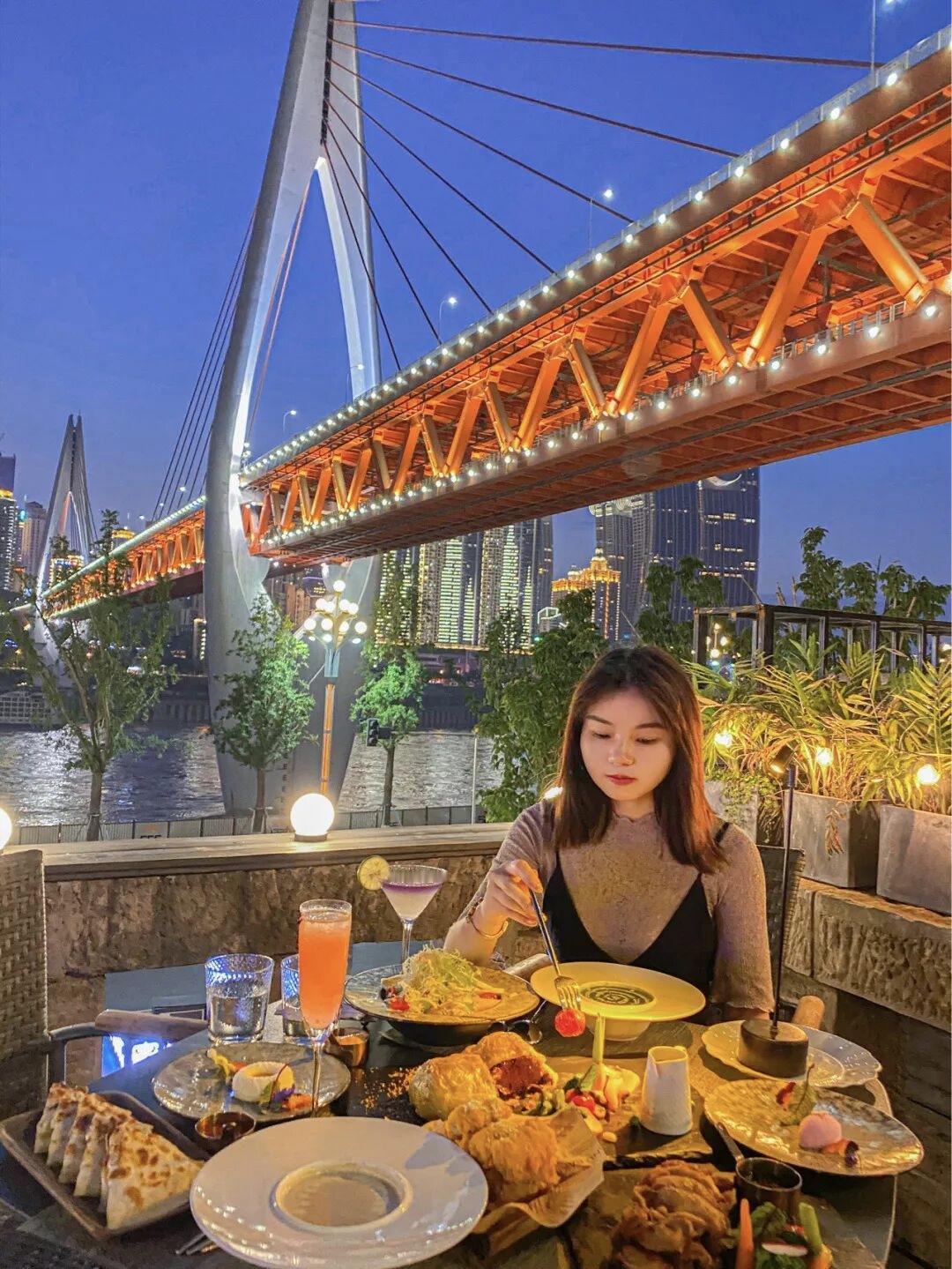 穷人该怎么翻身，改变自己的命运？2、把手机壁纸换成“存款目标+日期”，视觉刺激