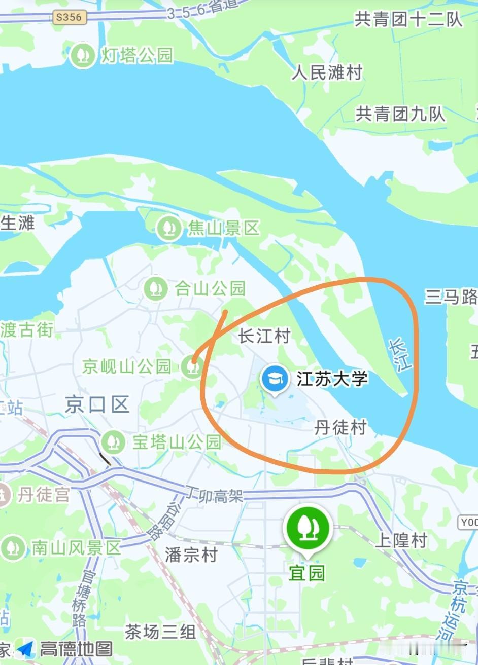 教育部在批准大学名称时要不要考虑地理位置呢！江苏大学位于江苏省镇江市，有本部校区