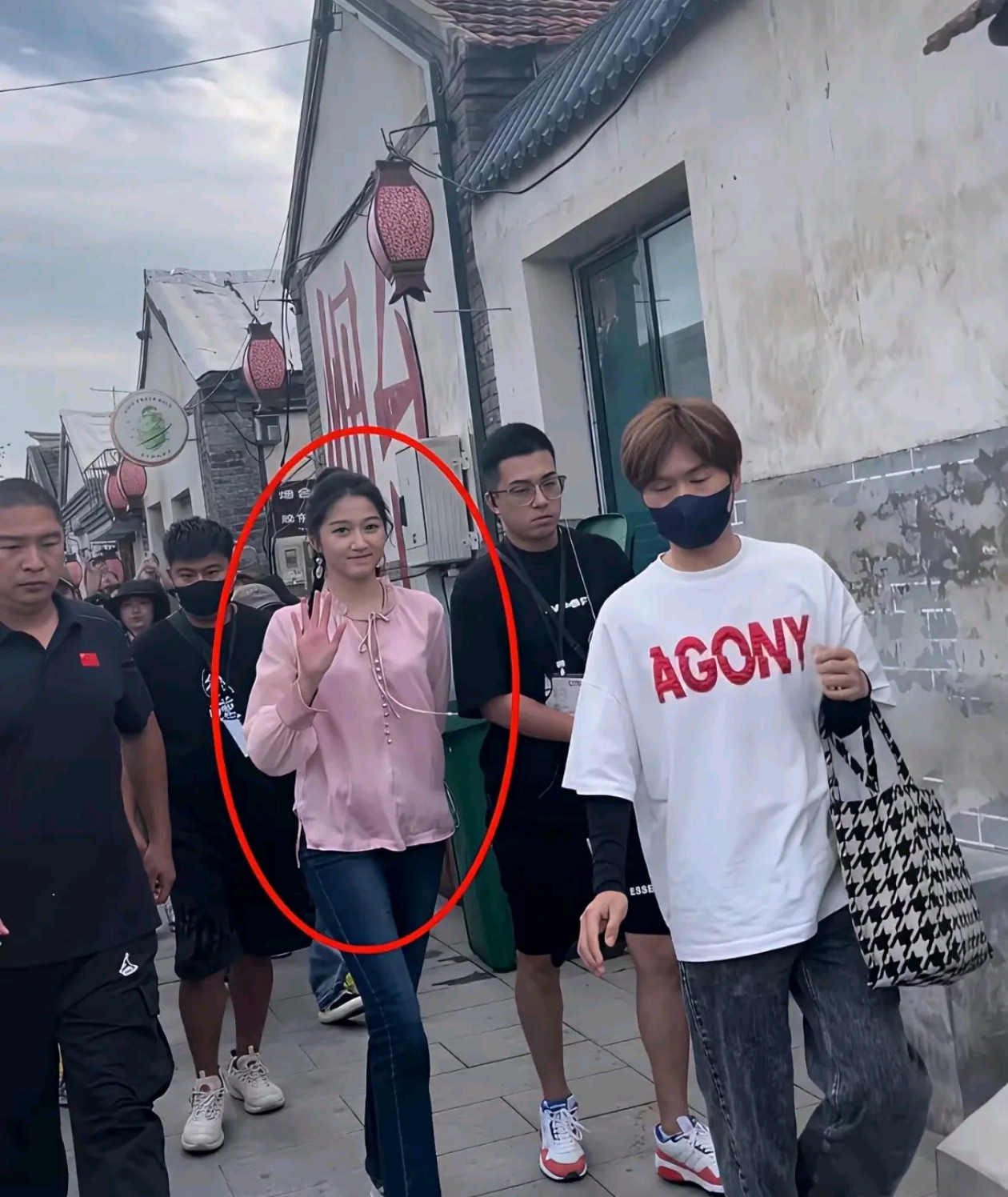 长得那么漂亮，鹿晗是怎么舍得分手的，实在搞不懂！