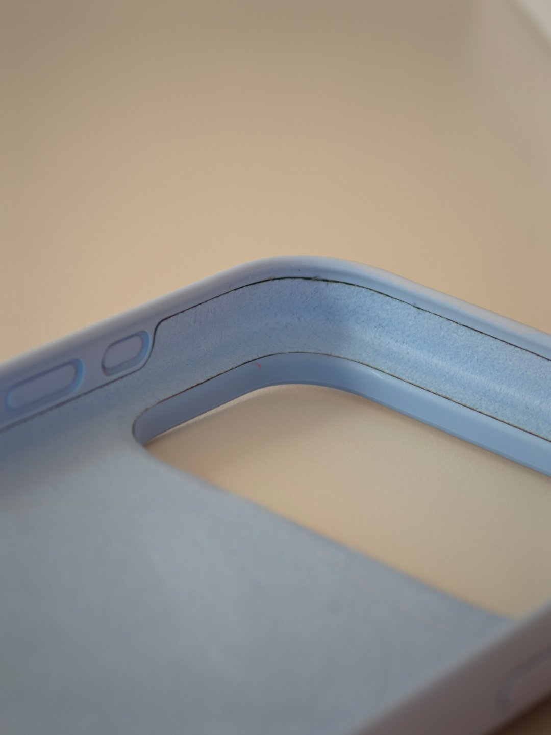 艹，我说这是399的苹果官方iPhone18Pro液态硅胶壳，你们信吗？​​​