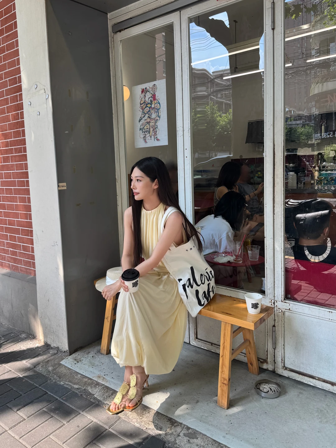 在上海街头☕️enjoy法式午后的惬意