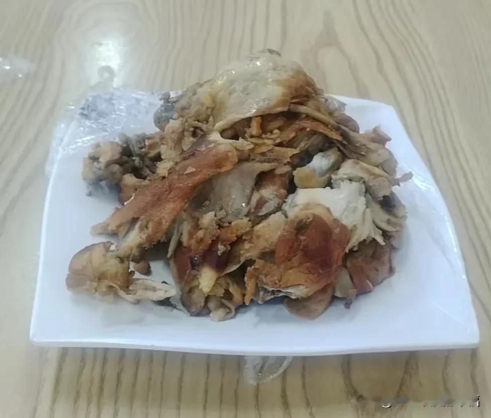 山东济南，99年入职，11月份开始交社保，不够医保缴费年限，10月份退休还要不要
