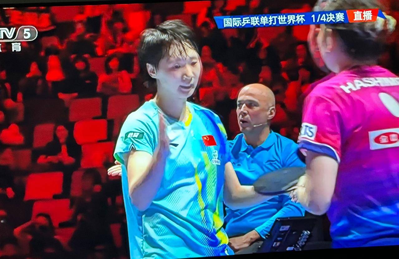 老实说，昨晚观看王蔓昱与桥本帆乃香的四分之一决赛电视直播，看着看着，我都打瞌睡了