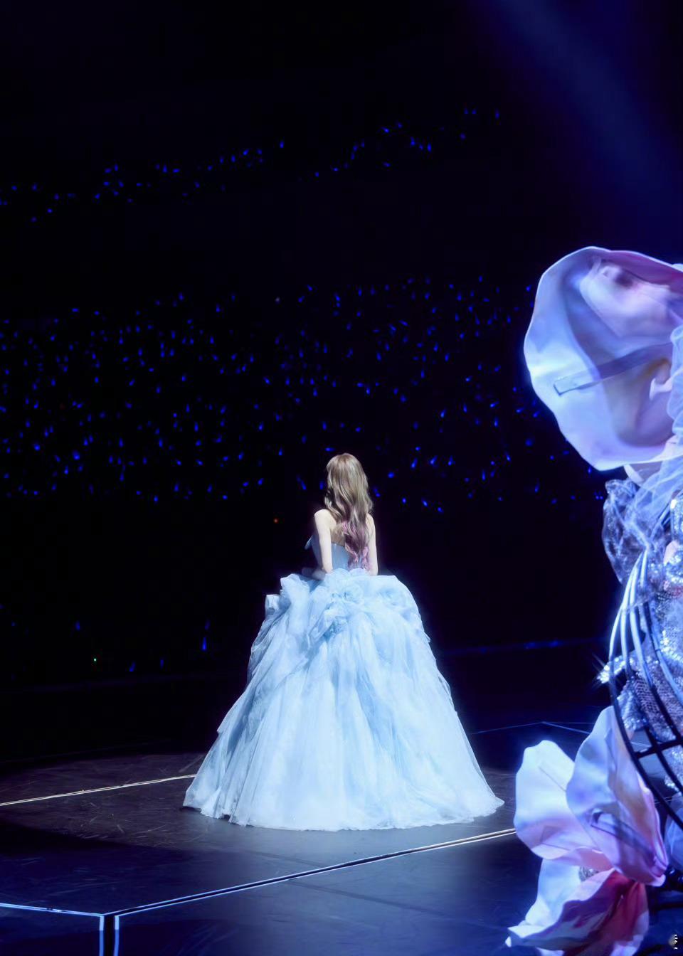 王心凌wxl王心凌完全神图来的🙈太会拍了！