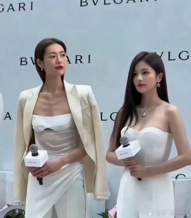 白鹿气质真的稳，和超模同框完全不输​​​