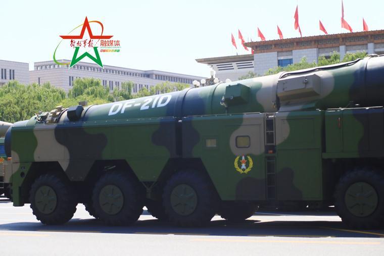 立:你们说这外面都乱成一锅粥了，为啥东亚就这么安静呢？法:东亚怪物房，你们没听