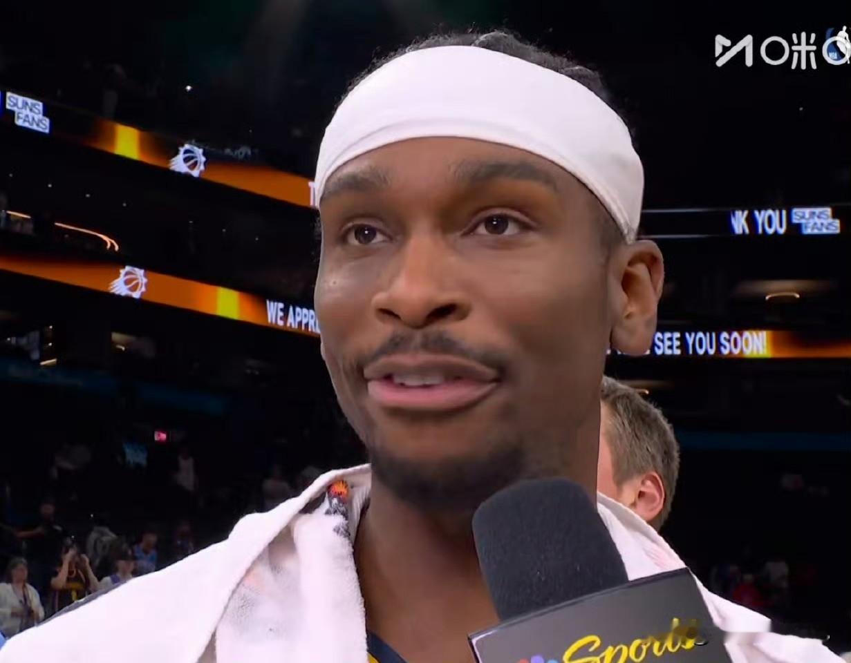 雷霆队4比0淘汰太阳队亚历山大接受采访谈下一轮对阵湖人队情况亚历山大...