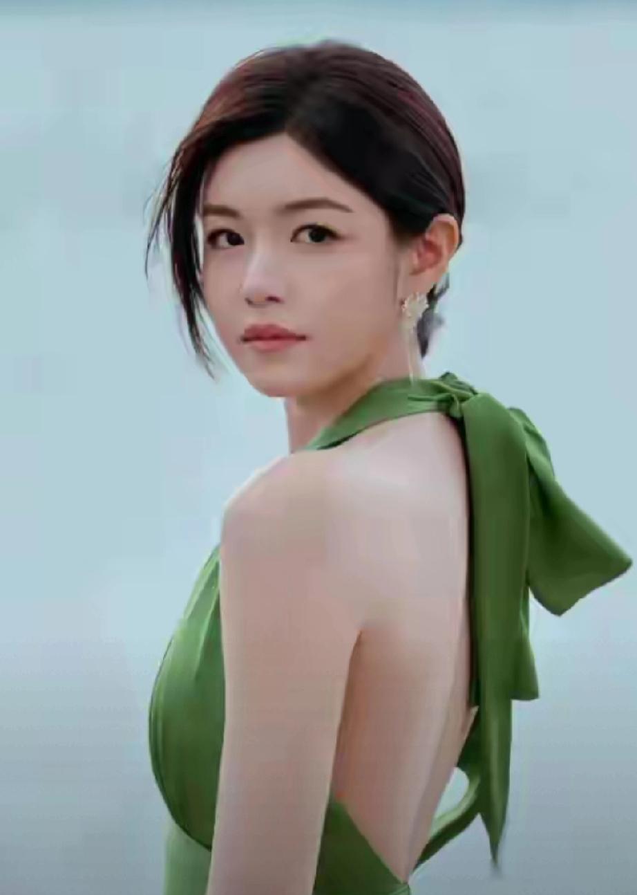 传携新男友带娃游泰国，陈妍希10字坦白现状离婚后的陈妍希事业回温，