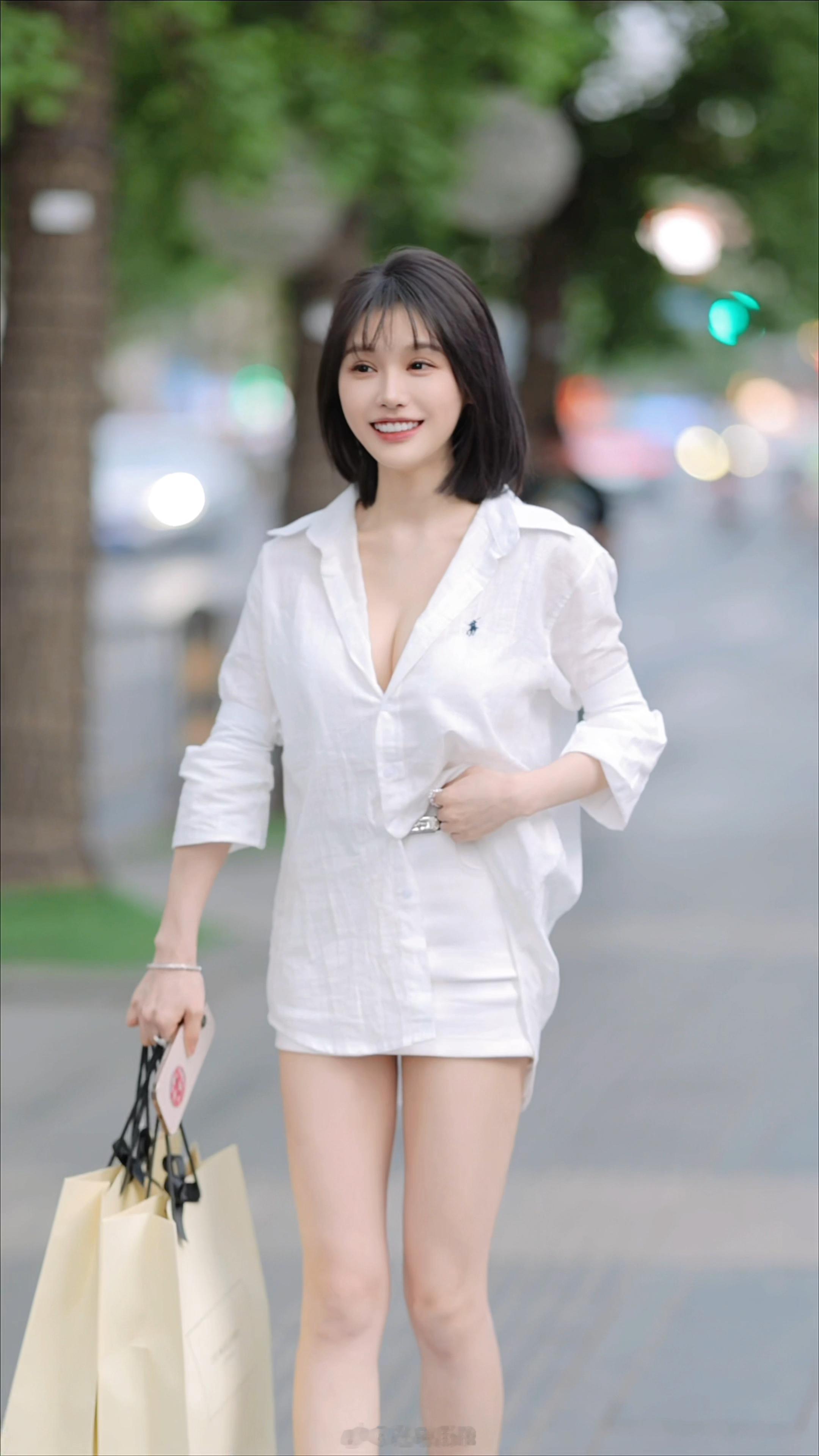 【成都街拍】今日最佳。丨摄影拍照每日穿搭