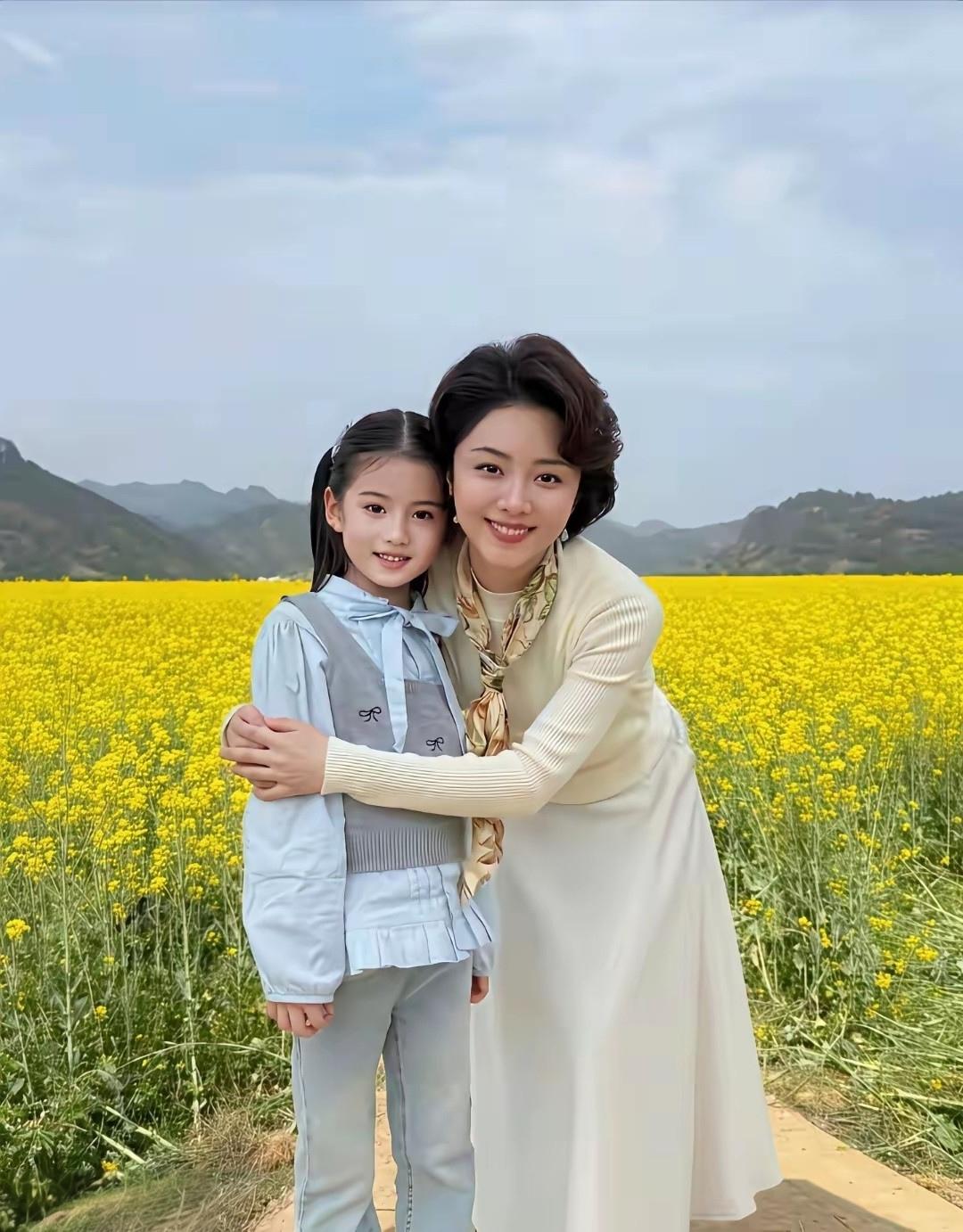 追剧《我的山与海》总觉得许多情节的设计都是刻意编的，给一种矫揉造作的感觉。