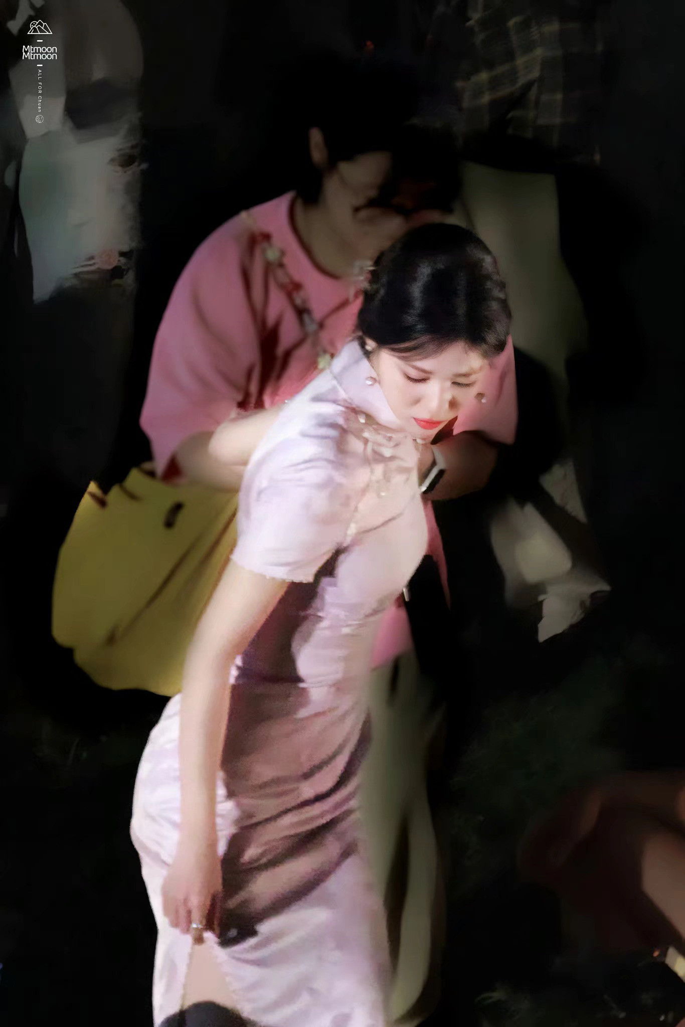 这个王楚然身材太美了55555活色生香的大美女[拜