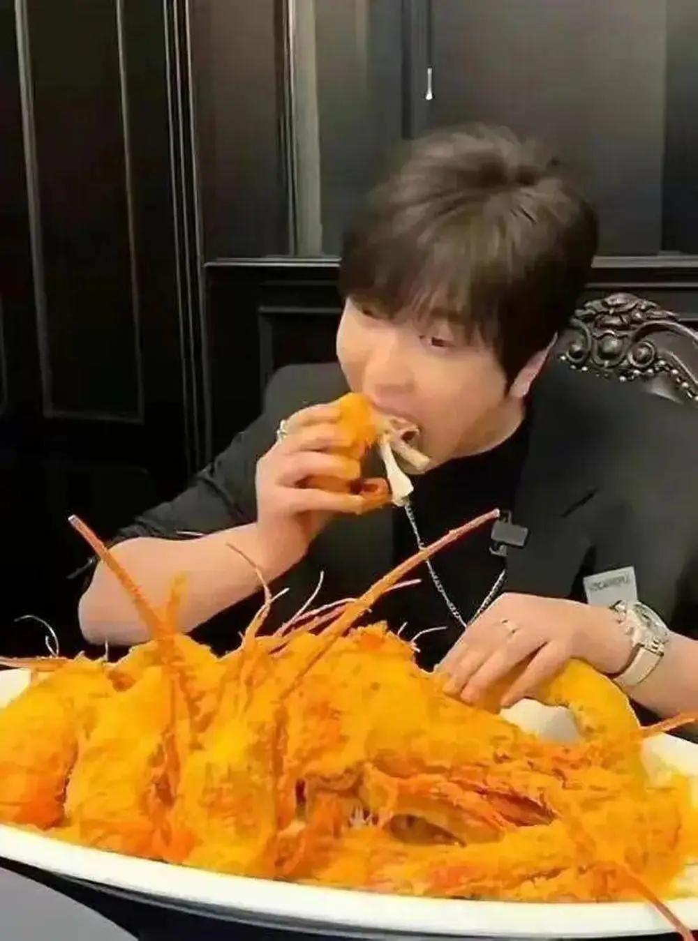 发廊小哥逆袭成4000万粉顶流，偷税911万被罚1891万！白冰的暴