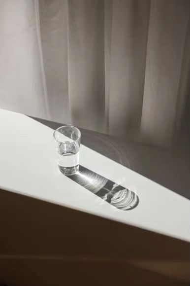 女人必知的婚姻3个残酷真相1、90%的男人不会终生只爱一个女人，维系婚姻的长久，