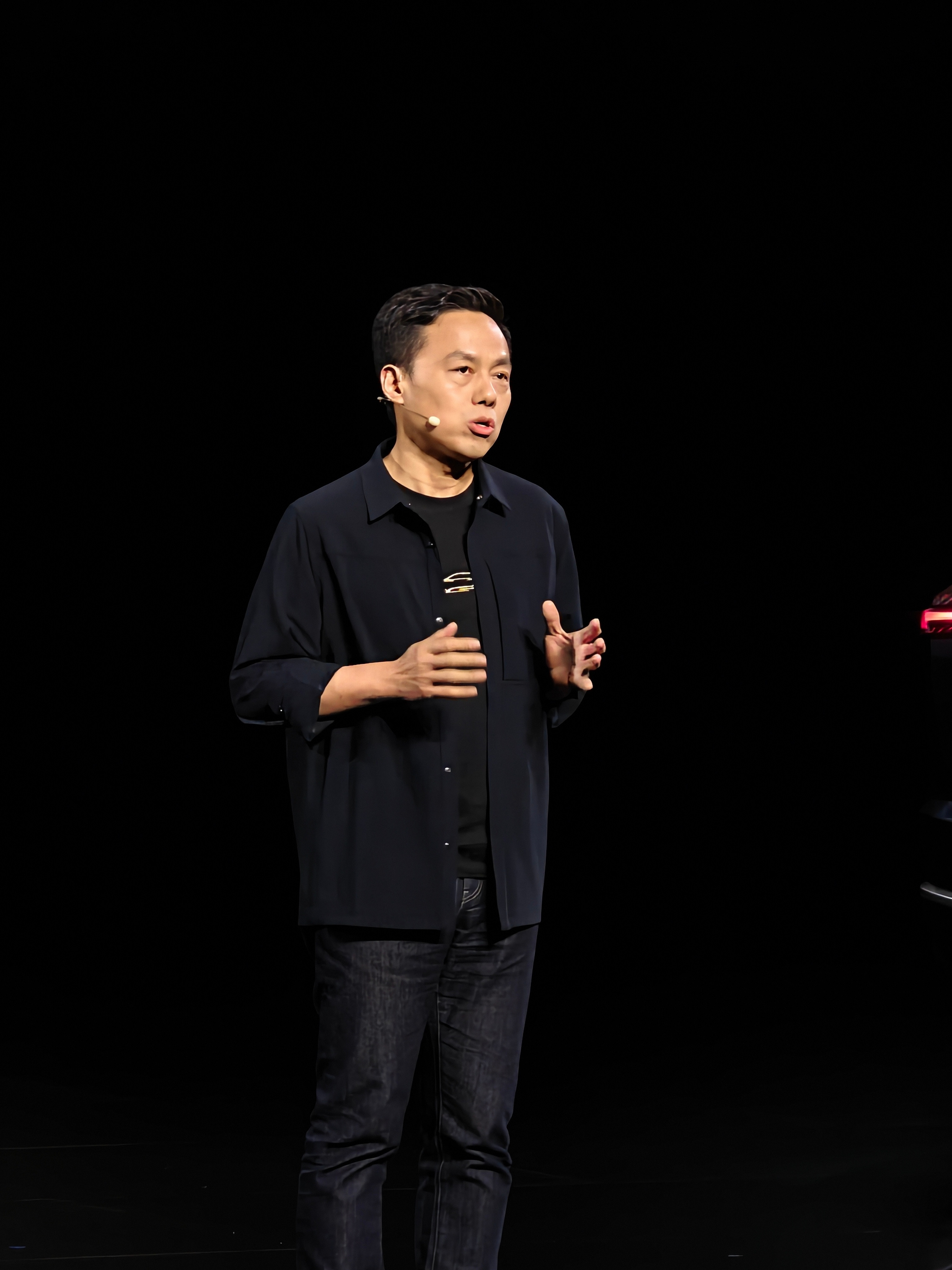 胡可和沙溢来咯！斌哥和沙溢又PK起来了，沙溢玩嗨了李斌有诚意，乐道汽车L90P