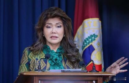 蒙蒙的健康有谁会关心？最近菲律宾总统马科斯的亲姐姐伊梅表态，她弟弟在总统官邸病倒