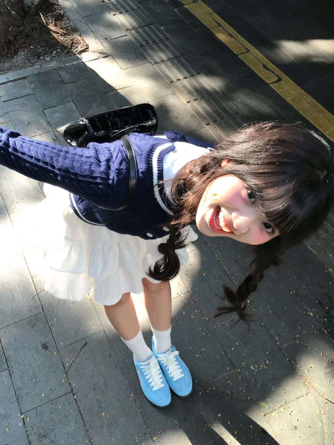 记一个晴朗有风的下午☀️好喜欢今天的OOTD