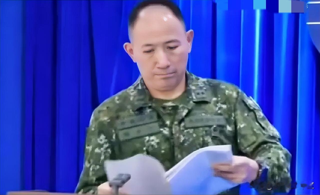 台防务部门最新记者会，情绪非常的低落！记者问:这两天的军演里面，我方是否有