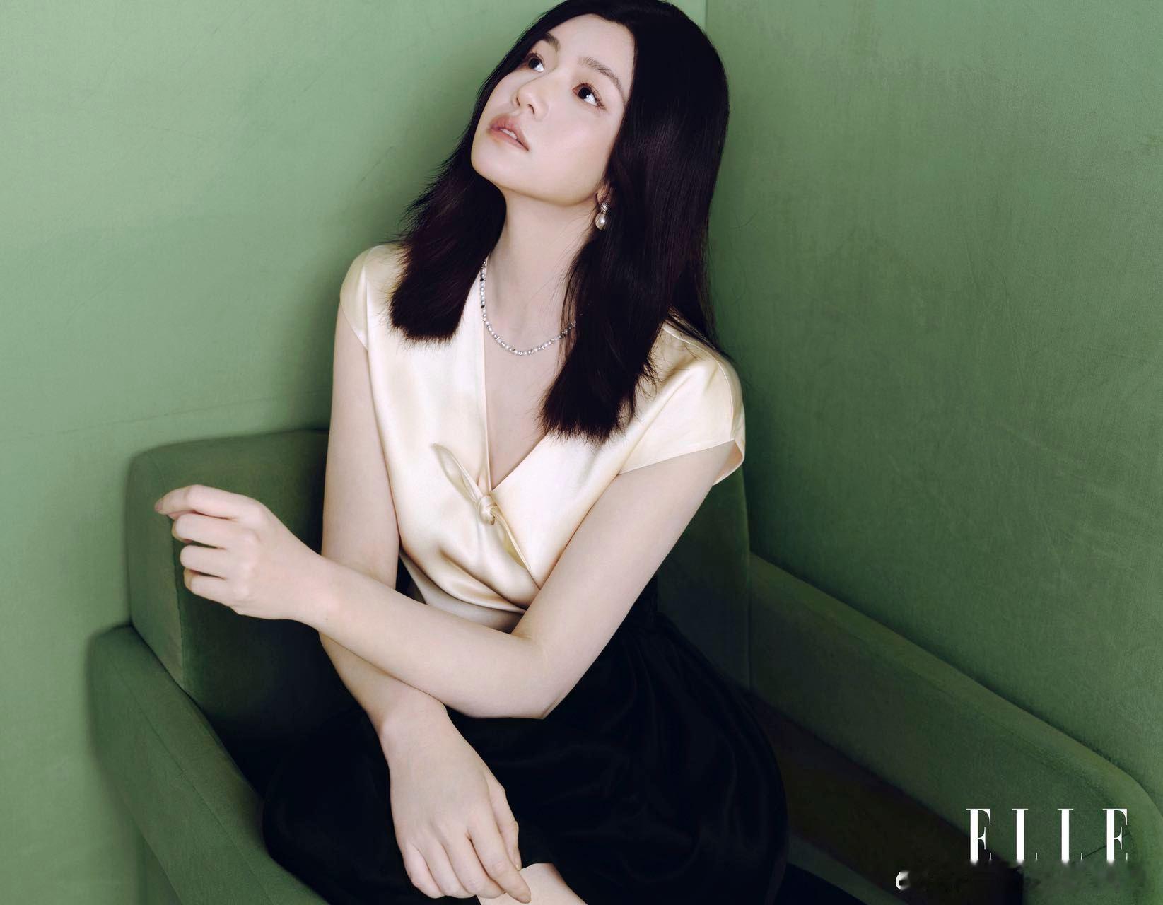 陈妍希演绎ELLE开春柔美大片！得了一种看到妍希就想叫姐姐的🧊陈妍希开春ELL