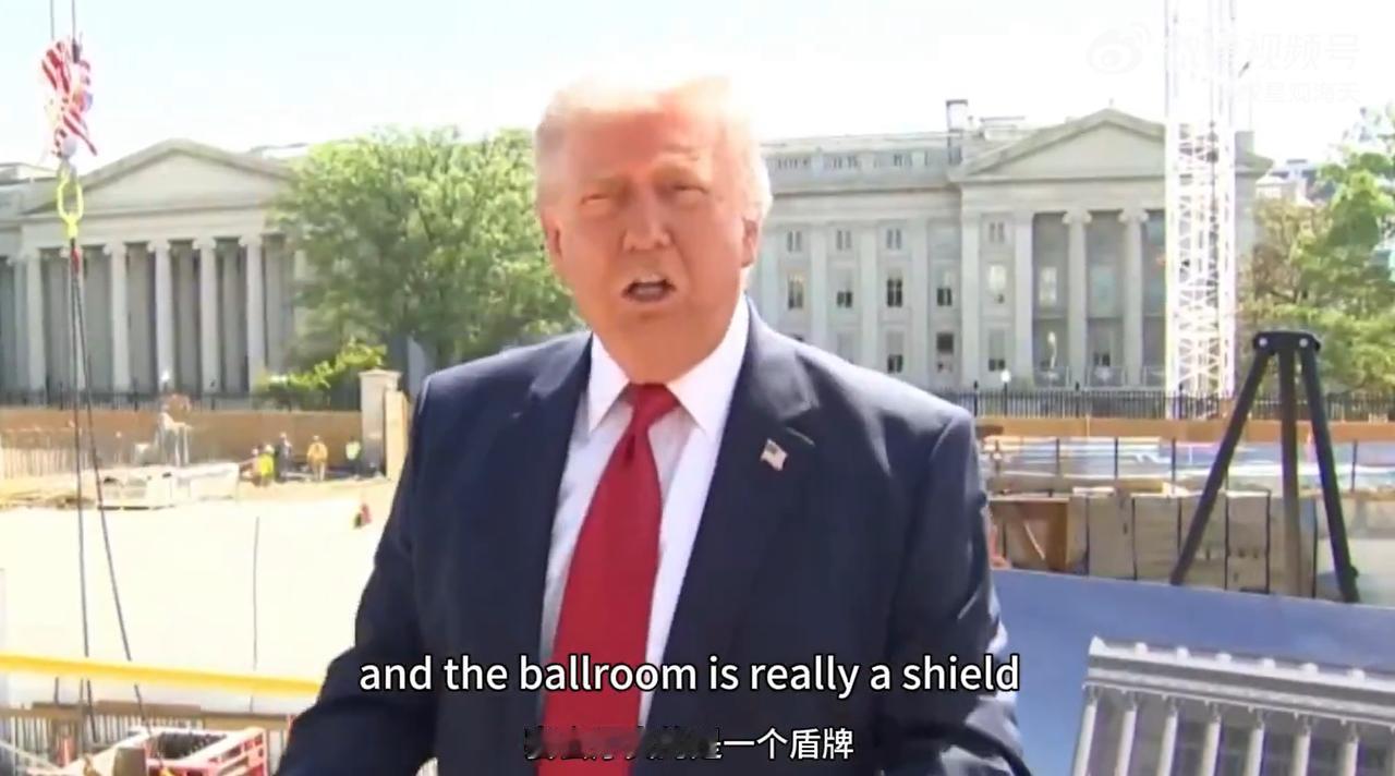 人这一辈子，不管到啥时候，都是忘不了老本行的。川普回去以后，直接把记者叫到了
