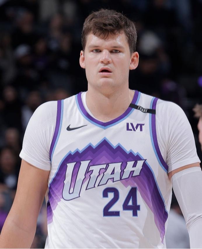 沃克・凯斯勒拒绝爵士5年近1.4亿报价团队寻求更高薪资合同NBA