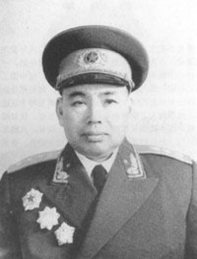 “到底是谁下的手？”1985年，一护士在查房时，竟然发现病房里的许世友将军面色发