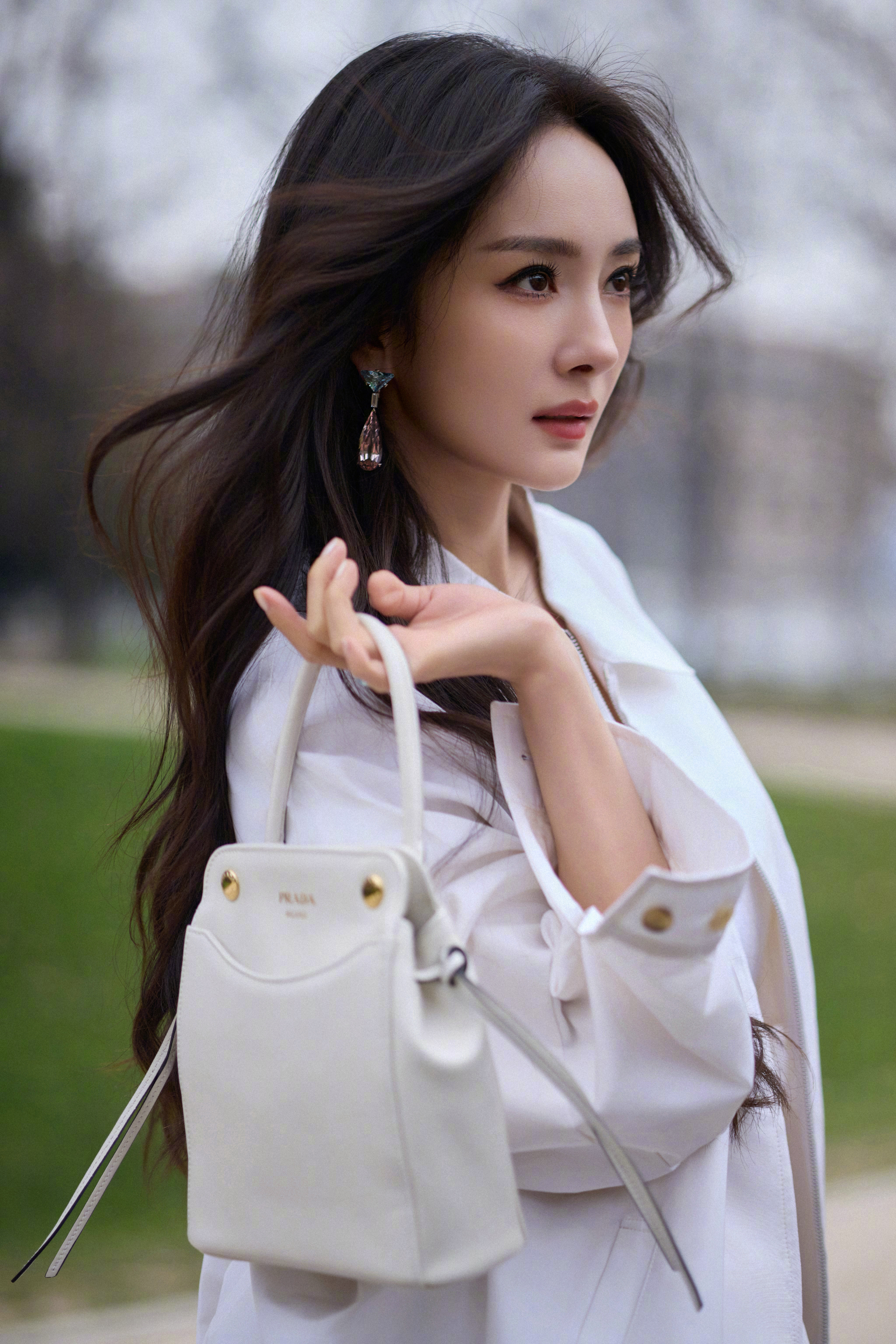 杨幂×PRADAF/W2026.品牌代言人一袭PRADA2026最