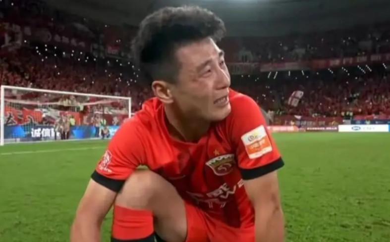 揭秘！武磊为什么一到大赛就受伤，知道答案后我沉默了1.在小组赛付出了很多，