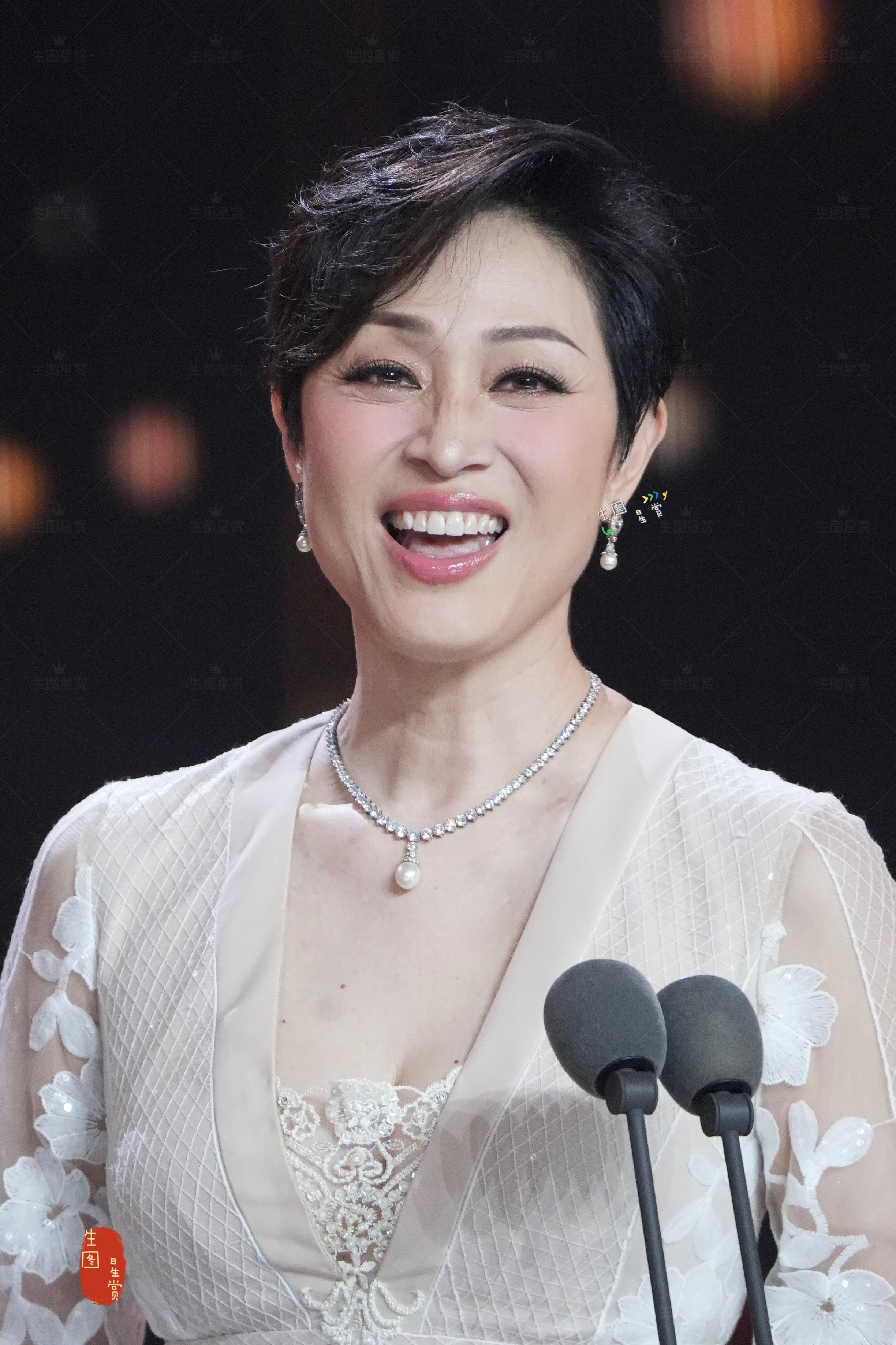 陈法蓉传媒关注单元颁奖礼生图气场女强人太飒了电影频道传媒关注单元中国传媒大学