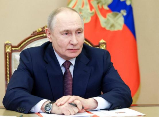 普京赞助美国10亿美元，顺手给西方出难题，特朗普这下难办了 当地时间21