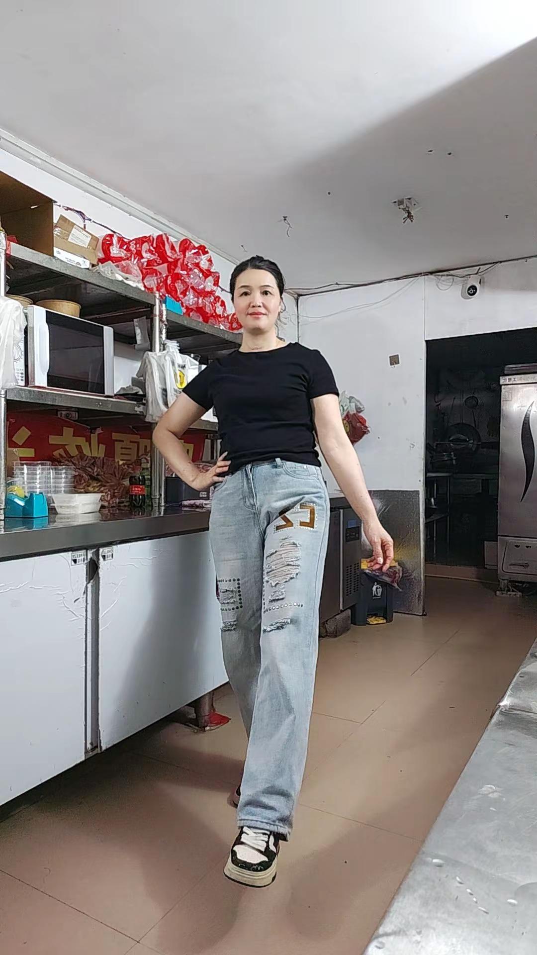 上班中活力一下自恋😊😊