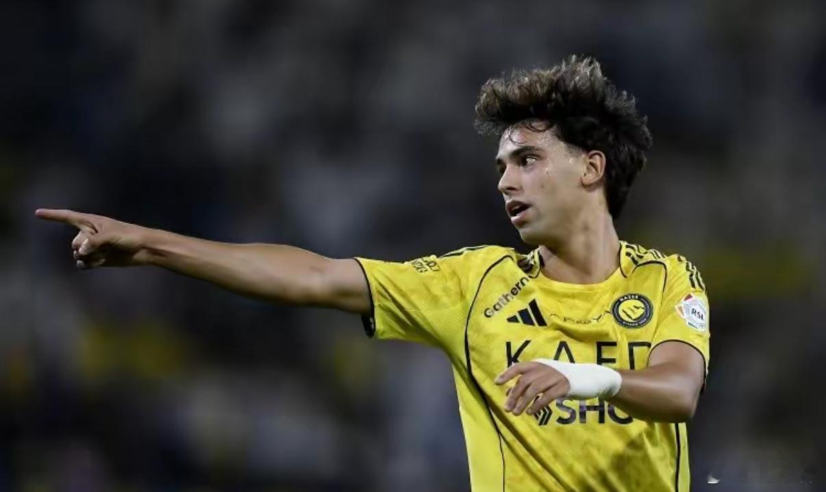 菲利克斯怎么了？利雅得胜利5:0大胜纳杰马体育，C罗传射建功，球队已登顶积分榜。