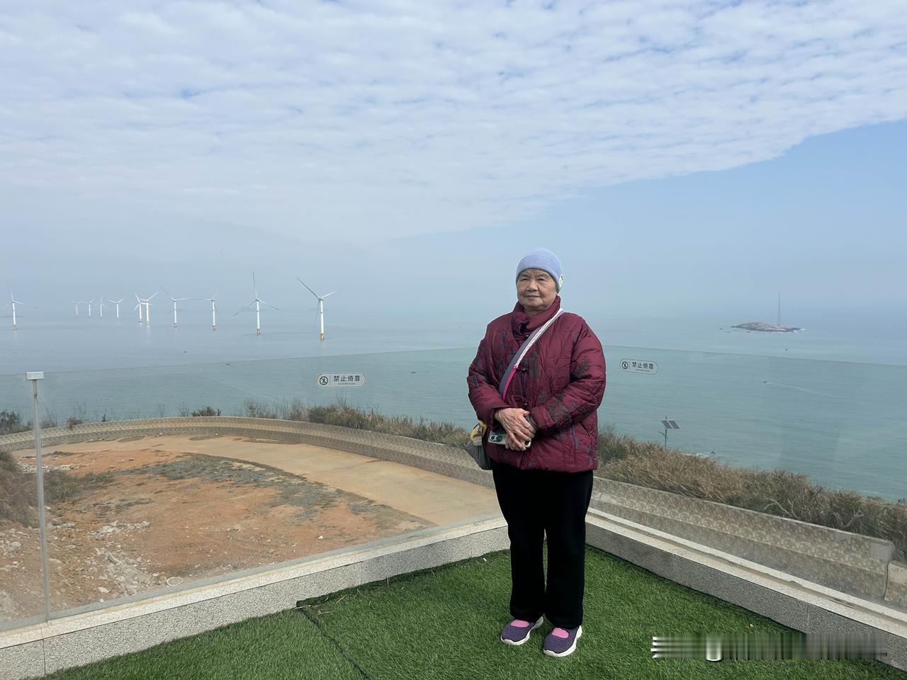 我妈85岁了，特别爱管小辈的事情！至于后果，她不管！今天是大年初三，一早二姐夫